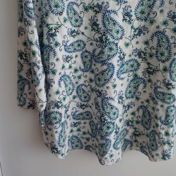 Van Heusen Blouse - Paisley - Cotton - White, Green, Blue - Size XL  (559) - Picture 3 of 6